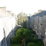 Rent 2 bedroom flat in Dundee