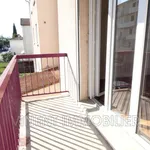 Rent 3 bedroom apartment of 69 m² in Montélimar