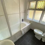 Rent 3 bedroom flat in South East England