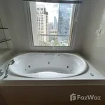 Rent 4 bedroom apartment of 265 m² in Bangkok