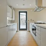 Rent 1 bedroom flat in Windsor