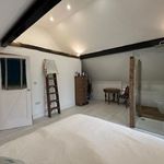 Rent 4 bedroom house in Wales