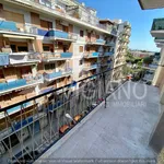 Affitto 3 camera appartamento di 145 m² in Foggia