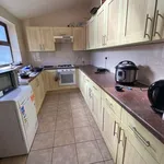 Rent 6 bedroom house in East Midlands