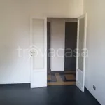 Rent 7 bedroom apartment of 210 m² in Milano