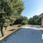 Affitto 5 camera casa di 220 m² in Lonato del Garda