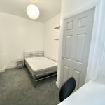 Rent 4 bedroom flat in Birmingham