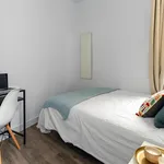 Rent 4 bedroom apartment in Madrid