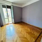 Rent 2 bedroom apartment of 70 m² in Milan