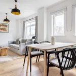 Rent 2 bedroom apartment of 687 m² in London