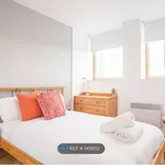 Rent 2 bedroom flat in Scotland