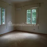 Rent 5 bedroom apartment of 280 m² in Bologna