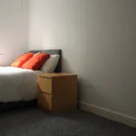 Rent 4 bedroom flat in Leeds