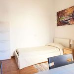 Rent a room of 110 m² in Roma