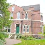 Rent 2 bedroom flat in Prenton