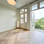 Huur 4 slaapkamer appartement van 135 m² in Apollobuurt