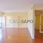 Rent 3 bedroom apartment of 213 m² in Cidade da Maia