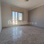 Affitto 3 camera appartamento di 84 m² in Catania