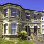 Rent 1 bedroom flat in Kent