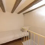 Rent 4 bedroom apartment in Barcelona