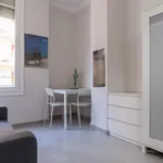 Rent 5 bedroom apartment in Valencia