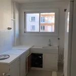 Appartement de 58 m² avec 3 chambre(s) en location à montrouge