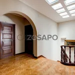 Rent 4 bedroom house of 200 m² in Porto