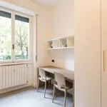 Rent a room of 70 m² in milan