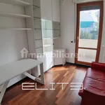 Rent 4 bedroom house of 140 m² in Ancona