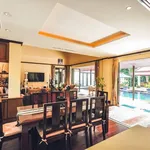 Rent 4 bedroom house of 600 m² in Bang Tao