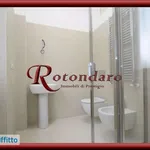 Rent 3 bedroom apartment of 100 m² in Milan