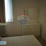 Affitto 3 camera appartamento di 85 m² in Bologna