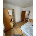 Rent 4 bedroom house in Yorkshire And The Humber