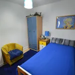 Rent 2 bedroom apartment in Sheffield