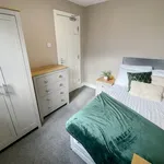 Rent 5 bedroom apartment in London