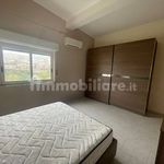 Affitto 5 camera appartamento di 120 m² in Reggio Calabria