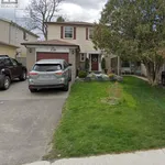 Rent 3 bedroom apartment in Newmarket (Huron Heights-Leslie Valley)