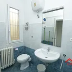 Rent 4 bedroom apartment in Genoa