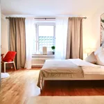 Rent 1 bedroom apartment of 70 m² in Dusseldorf