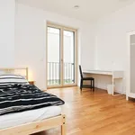 Miete 4 Schlafzimmer wohnung in Frankfurt