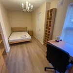 Rent 3 bedroom flat of 80 m² in Newcastle upon Tyne