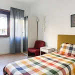 Rent a room of 101 m² in lisbon