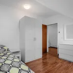 Miete 3 Schlafzimmer wohnung von 80 m² in Düsseldorf