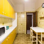 Rent a room in milan