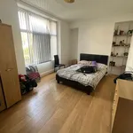 Rent 5 bedroom house in Swansea