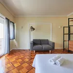 Rent 6 bedroom apartment in Lisbon