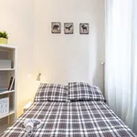 Rent 5 bedroom apartment in Milan