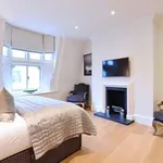 Rent 2 bedroom flat in Mayfair