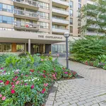 Appartement de 990 m² avec 5 chambre(s) en location à Toronto