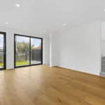 Rent 4 bedroom apartment in Melbourne